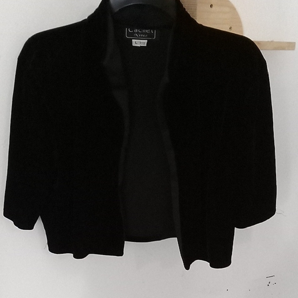 Cachet Black Velvet Cropped Open-Front Jacket